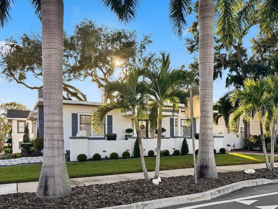 2402 N Ridgewood Avenue, Tampa, FL 33602 - Image #2