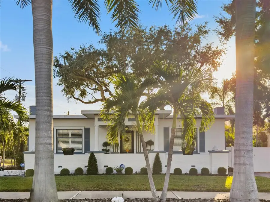 2402 N Ridgewood Avenue, Tampa, FL 33602 - Image #3