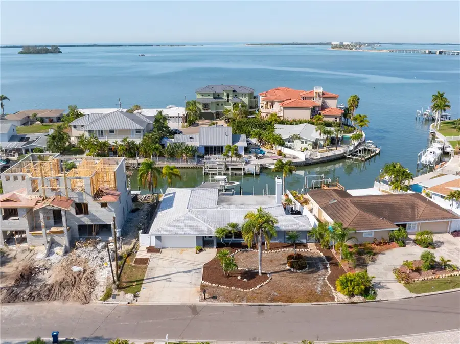 2250 Lagoon Drive, Dunedin, FL 34698 - Image #2