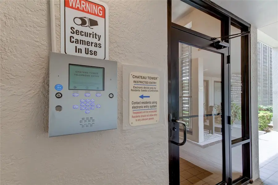 7050 Sunset Drive S #405, South Pasadena, FL 33707 - Image #3