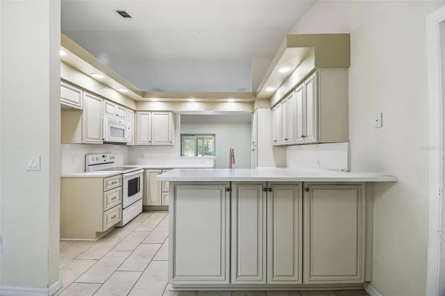 7021 Oregon Chickadee Road, Weeki Wachee, FL 34613 - Image #2