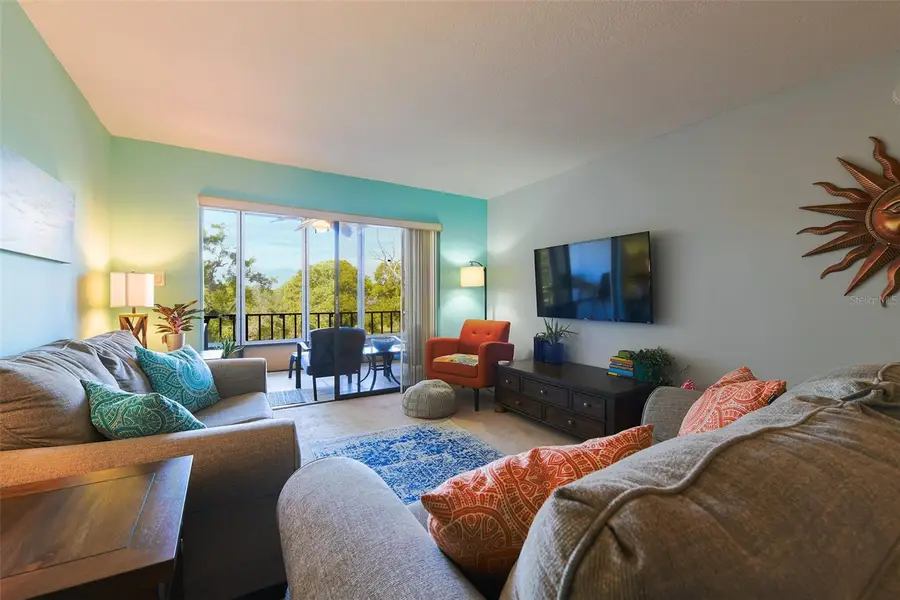 305 Tarpon Point, Tarpon Springs, FL 34689 - Image #2