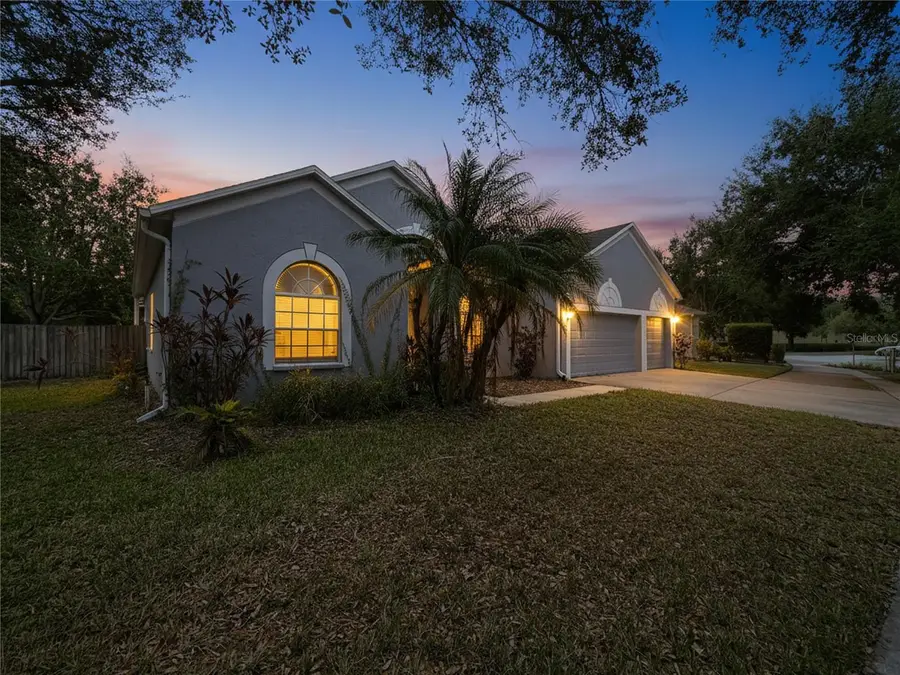 6813 Regents Village Way, Apollo Beach, FL 33572 - Image #3