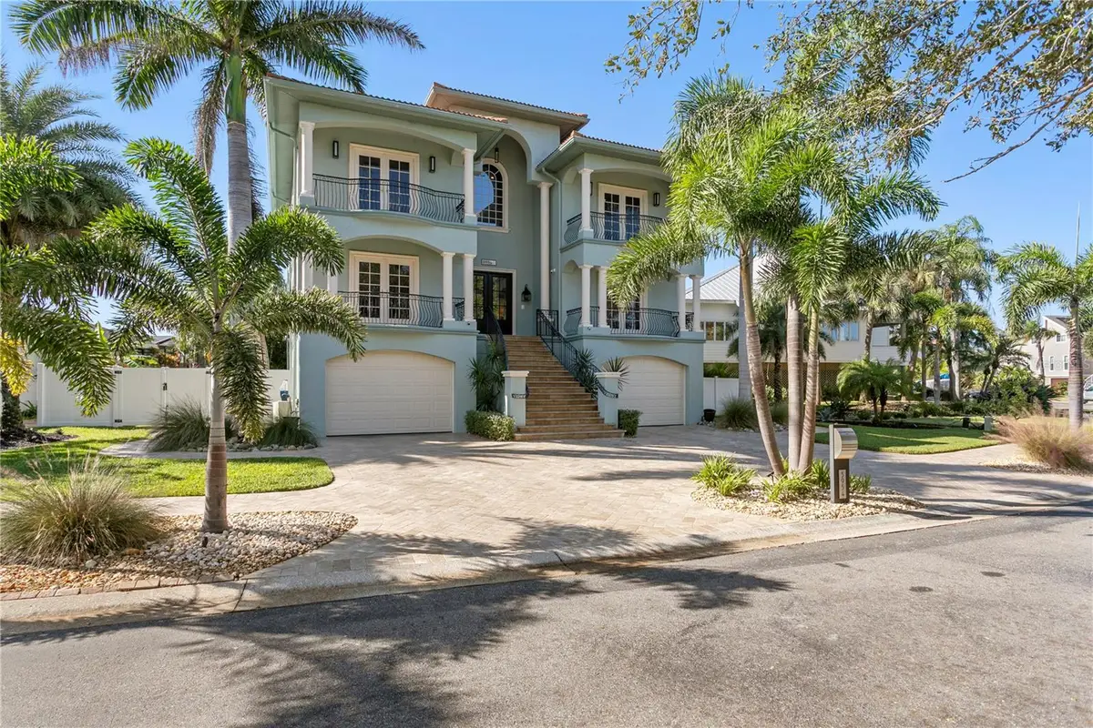 5954 Skimmer Point Boulevard S, Gulfport, FL 33707 - Image #1