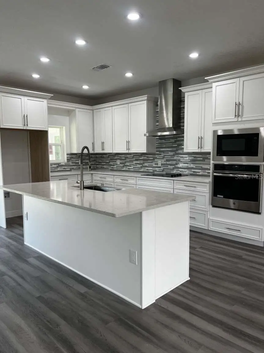 32835 Forest Avenue, Leesburg, FL 34788 - Image #2