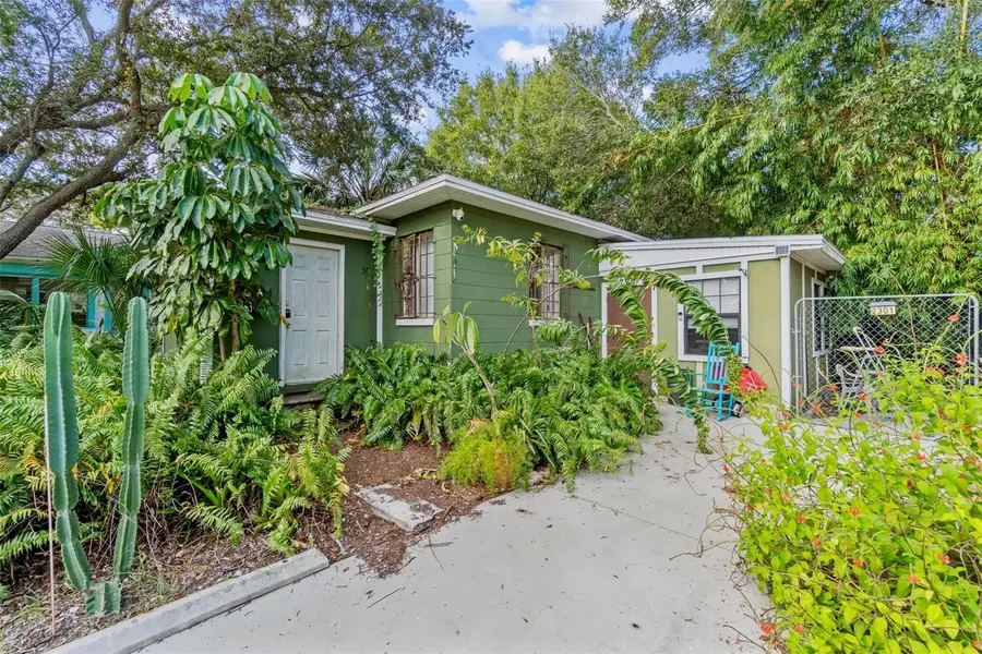 2301 Kingston Street S, Saint Petersburg, FL 33711 - Image #2