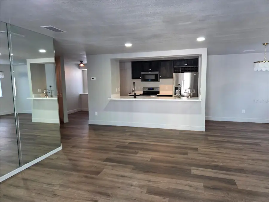 604 Timber Bay Circle E, Oldsmar, FL 34677 - Image #3