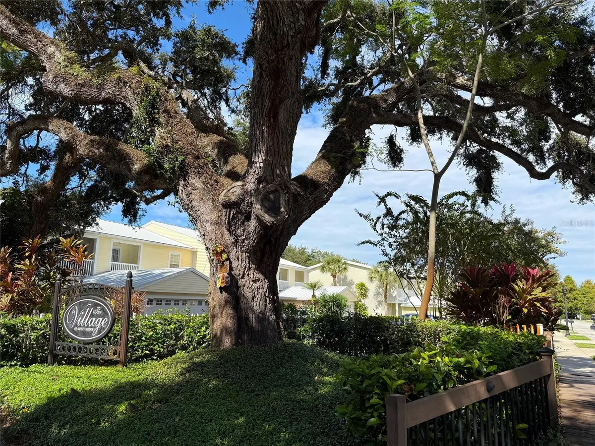 915 Woodbridge Court, Safety Harbor, FL 34695 - Image #1