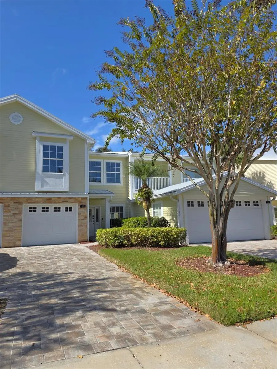 915 Woodbridge Court, Safety Harbor, FL 34695 - Image #2