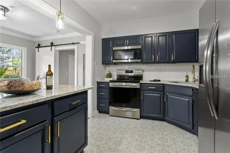 1004 E Jean Street, Tampa, FL 33604 - Image #2