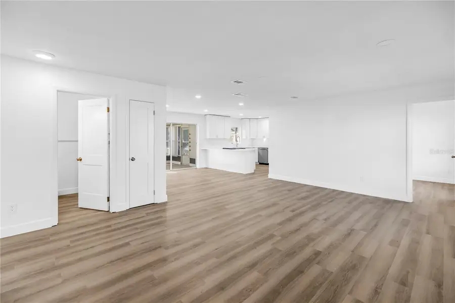 6127 18th Street, Zephyrhills, FL 33542 - Image #2