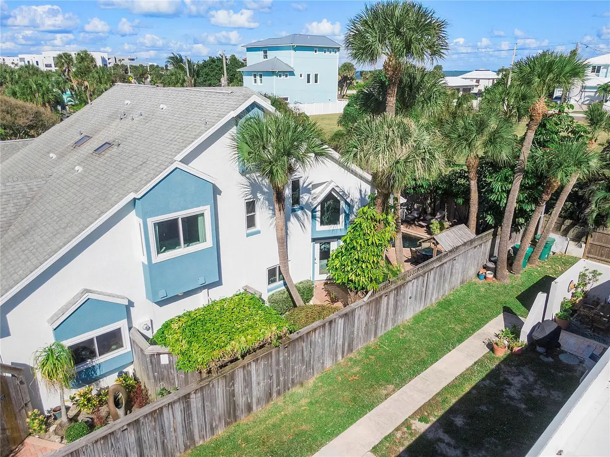 235 S Orlando Avenue #4, Cocoa Beach, FL 32931 - Image #1