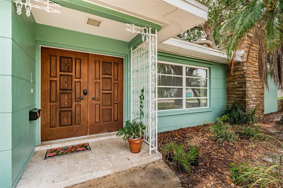 152 58th Avenue S, Saint Petersburg, FL 33705 - Image #2