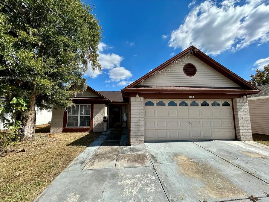 8315 Riverboat Drive, Tampa, FL 33637 - Image #2