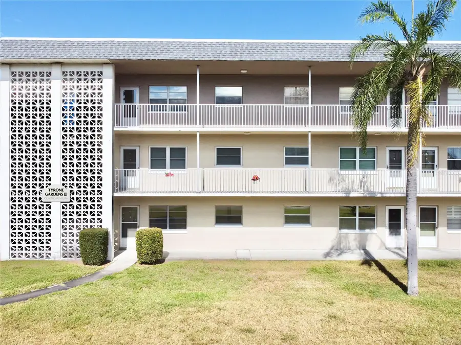 5725 12th Avenue N #201D, Saint Petersburg, FL 33710 - Image #2