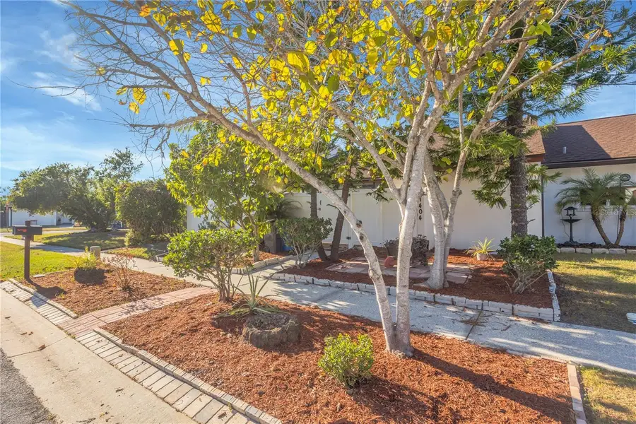 11404 Waveland Way, Tampa, FL 33624 - Image #2