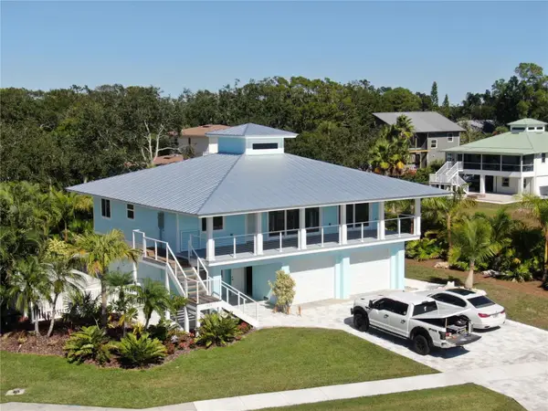 406 Shore Drive W, OLDSMAR, FL 34677