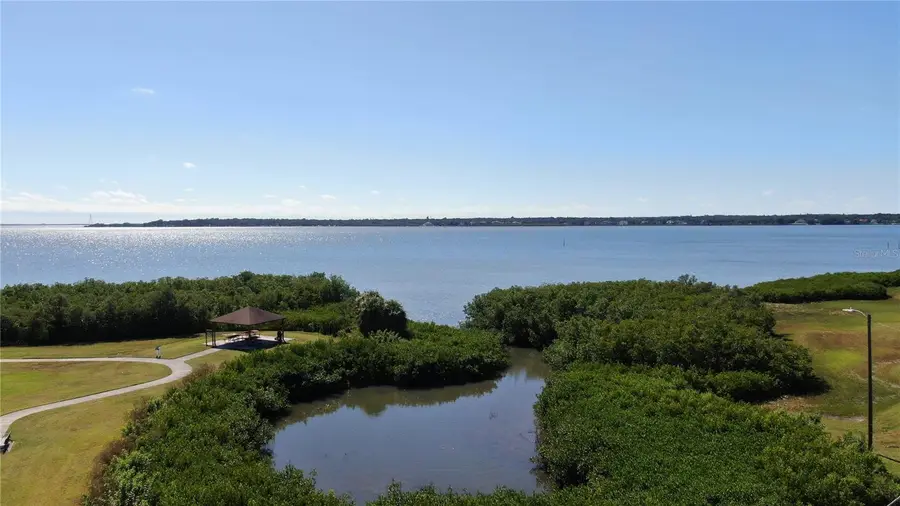 406 Shore Drive W, Oldsmar, FL 34677 - Image #3