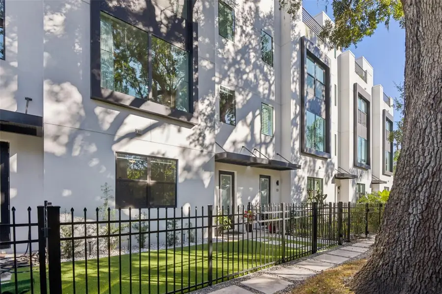 2851 W Gandy Boulevard #12, Tampa, FL 33611 - Image #3