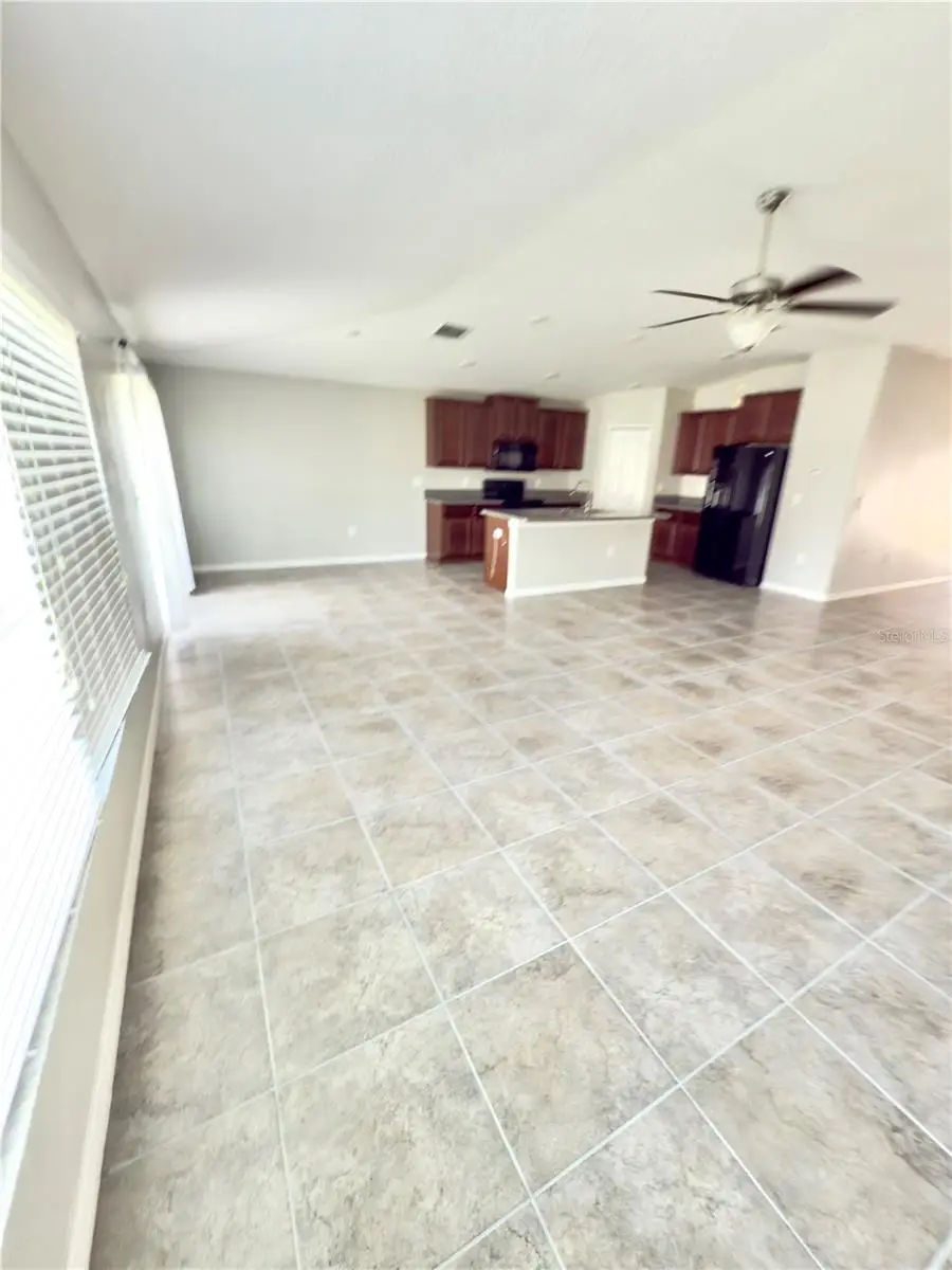 304 Cascade Bend Drive, Ruskin, FL 33570 - Image #3