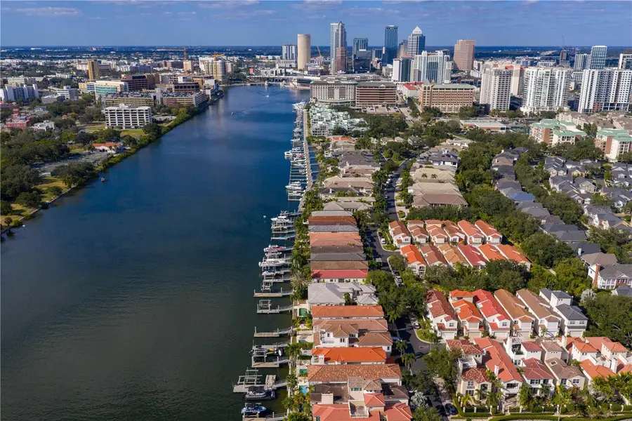 1039 Royal Pass Road, Tampa, FL 33602 - Image #2