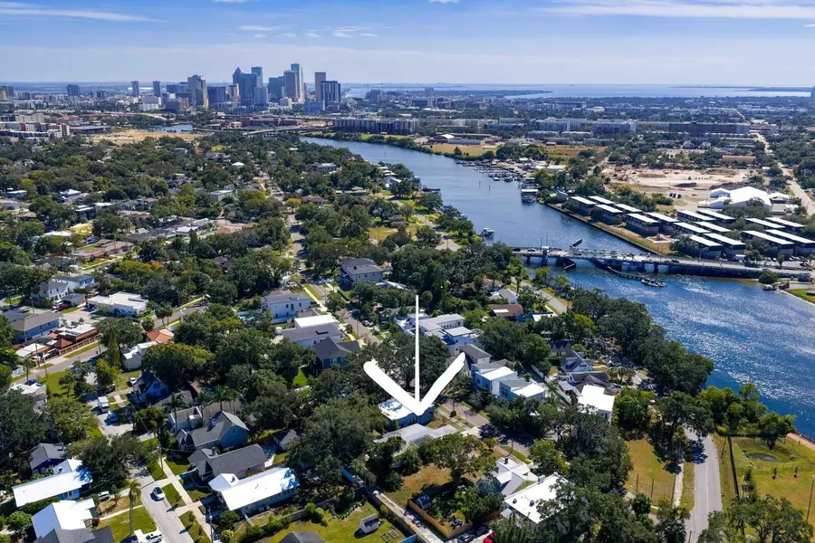 2723 N Ridgewood Avenue, Tampa, FL 33602 - Image #2