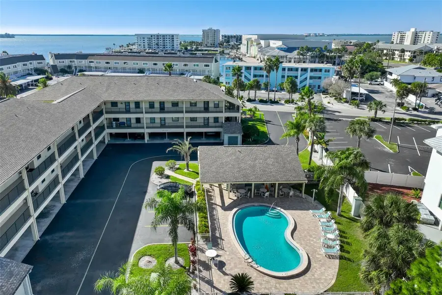 460 S Paula Drive #305, Dunedin, FL 34698 - Image #2