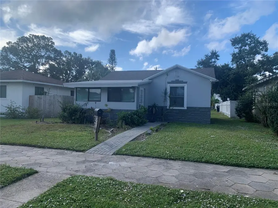 4520 Burlington Avenue N, Saint Petersburg, FL 33713 - Image #2