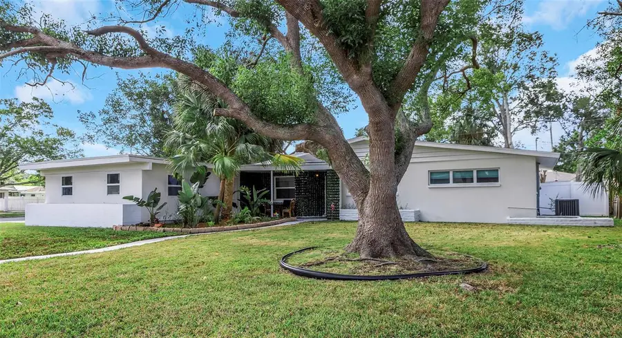 1057 Calumet Street, Clearwater, FL 33755 - Image #3