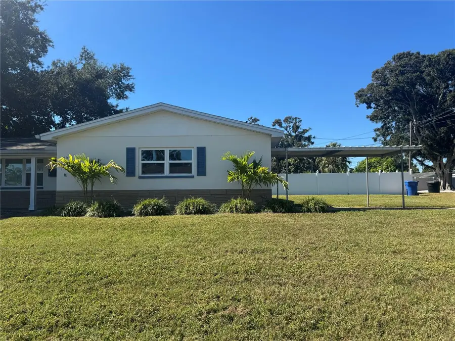 1500 39th Street N, Saint Petersburg, FL 33713 - Image #2