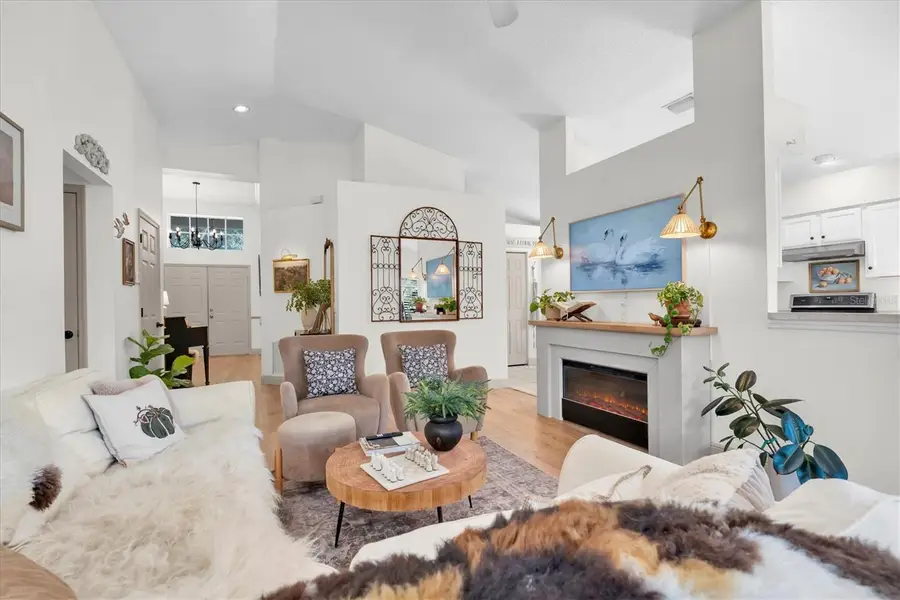 27610 Sky Lake Circle, Wesley Chapel, FL 33544 - Image #3