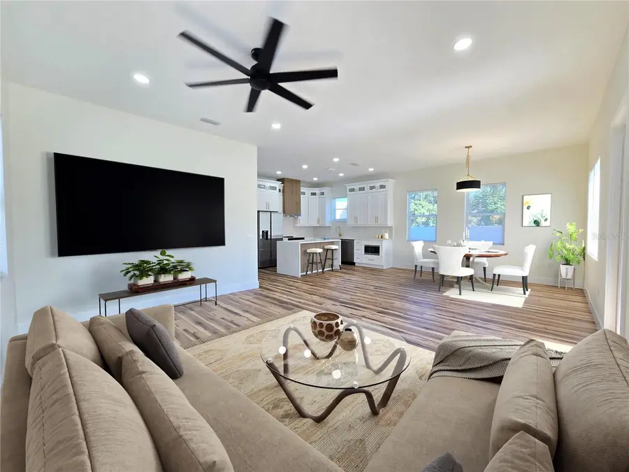 701 42nd Avenue S, Saint Petersburg, FL 33705 - Image #2