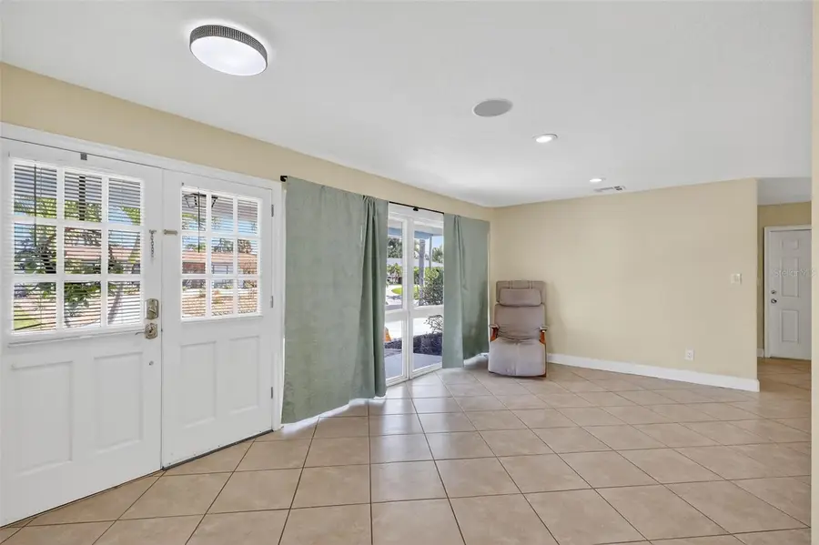 5231 41st Street S, Saint Petersburg, FL 33711 - Image #3