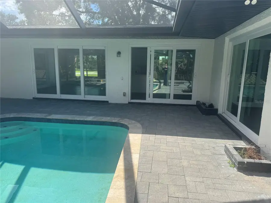 321 Shore Drive E, Oldsmar, FL 34677 - Image #2