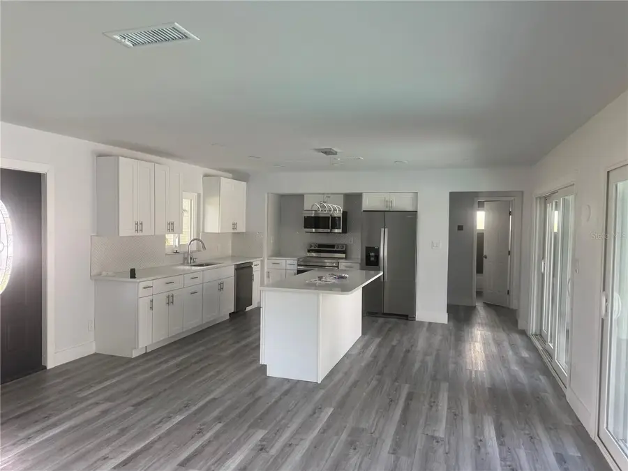 321 Shore Drive E, Oldsmar, FL 34677 - Image #3