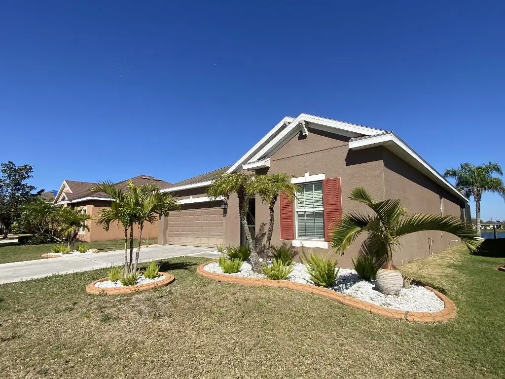 711 Parker Den Drive, Ruskin, FL 33570 - Image #1