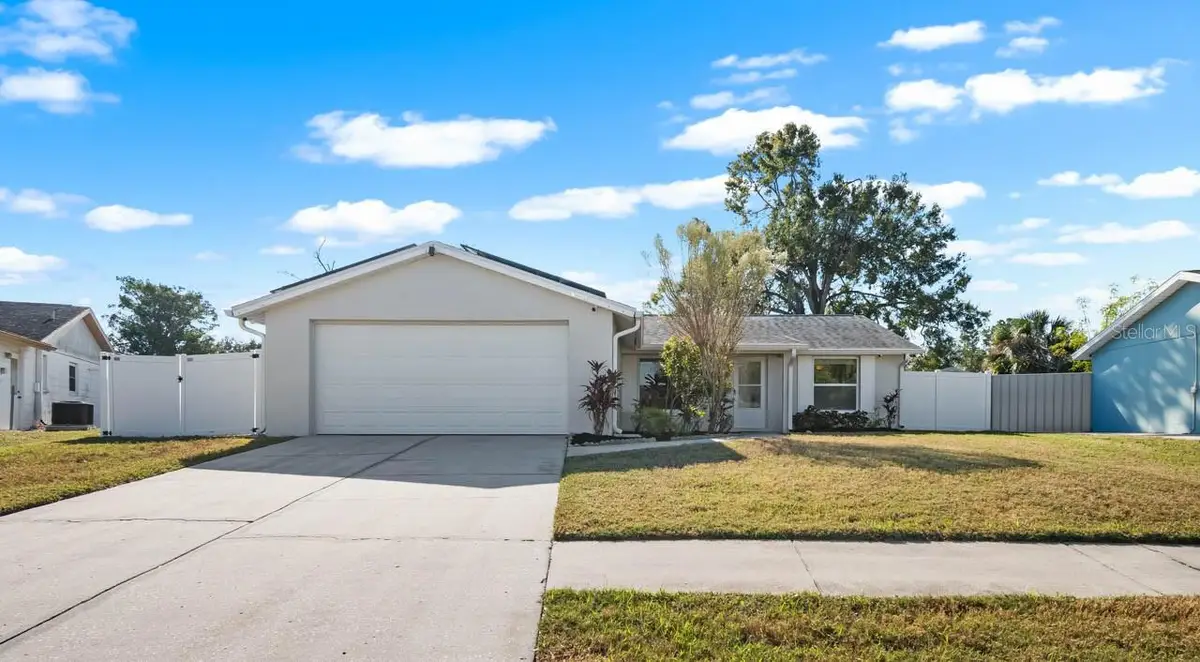 512 Red Mangrove Lane, Apollo Beach, FL 33572 - Image #1