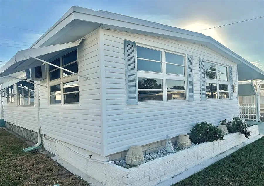 2000 E Bay Drive #103, Largo, FL 33771 - Image #2