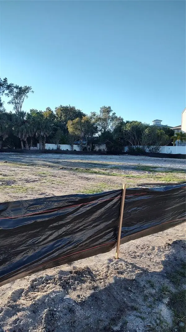 2451 Quincy Street S, ST PETERSBURG, FL 33711