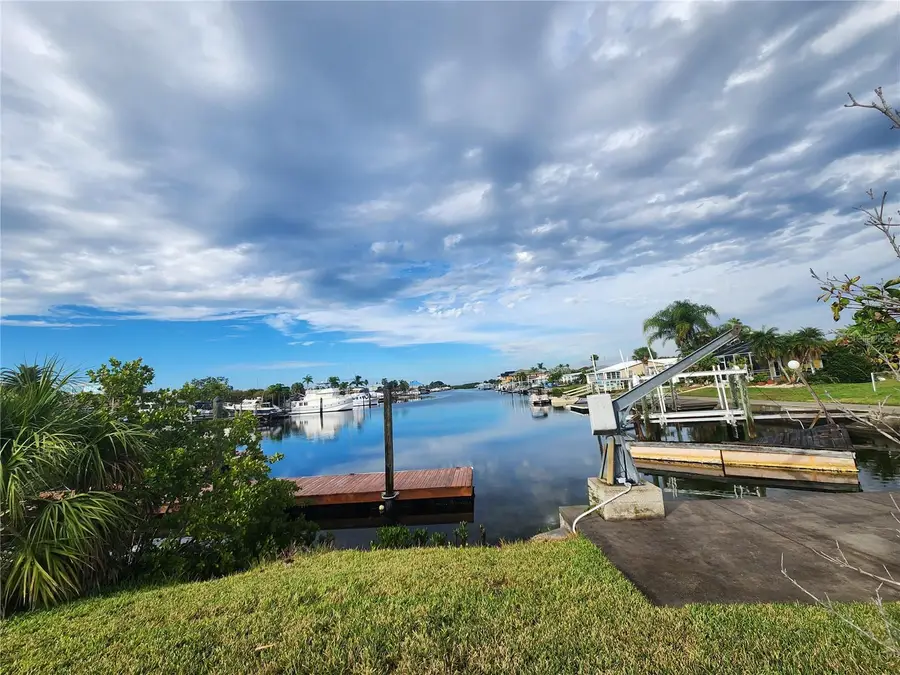 3532 Floramar Terrace, New Port Richey, FL 34652 - Image #3