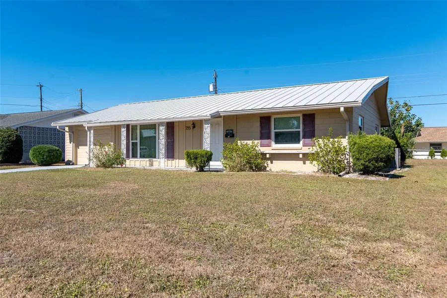 735 Torrey Pines Avenue, Sun City Center, FL 33573 - Image #3