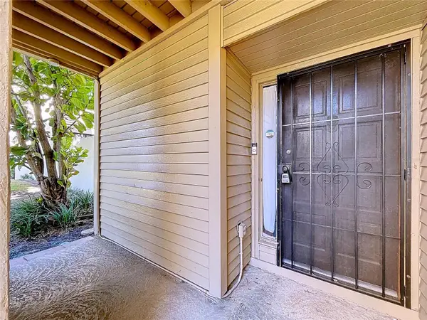 4138 Pinelake Lane #101, TAMPA, FL 33618