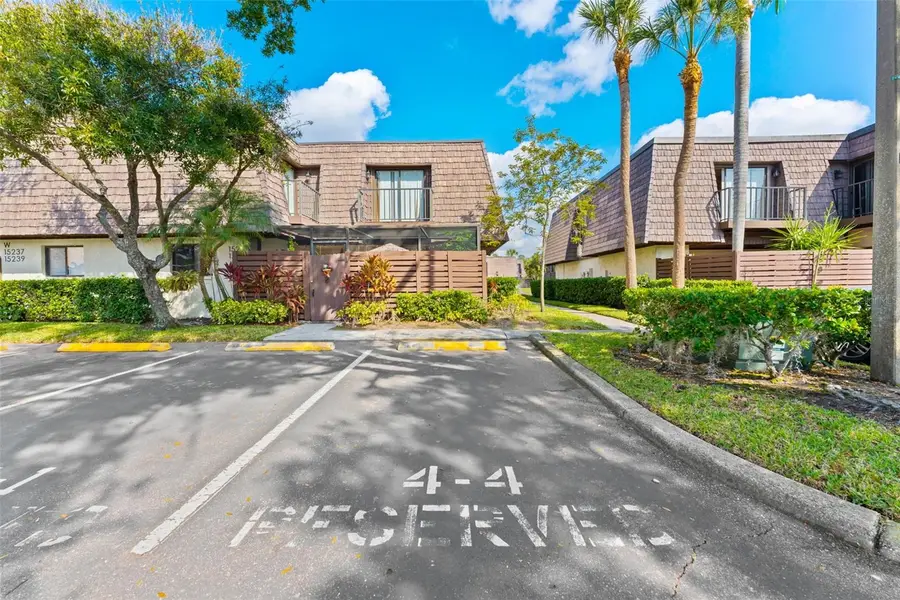 15233 W Pond Woods Drive #404, Tampa, FL 33618 - Image #2