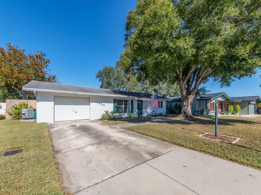 1820 Driftwood Circle N, Oldsmar, FL 34677 - Image #2