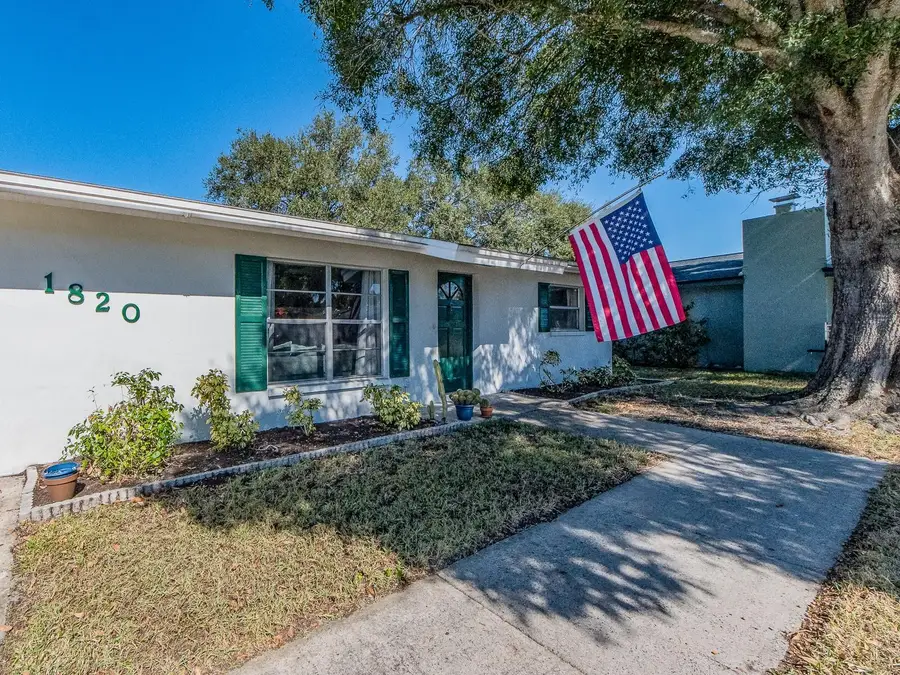 1820 Driftwood Circle N, Oldsmar, FL 34677 - Image #3