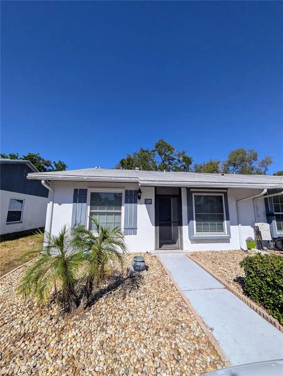 7241 Parkside Villas Drive N, Saint Petersburg, FL 33709 - Image #1