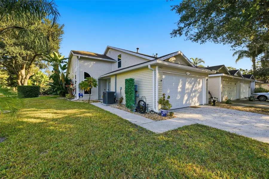 21425 Clubside Loop, Lutz, FL 33549 - Image #2