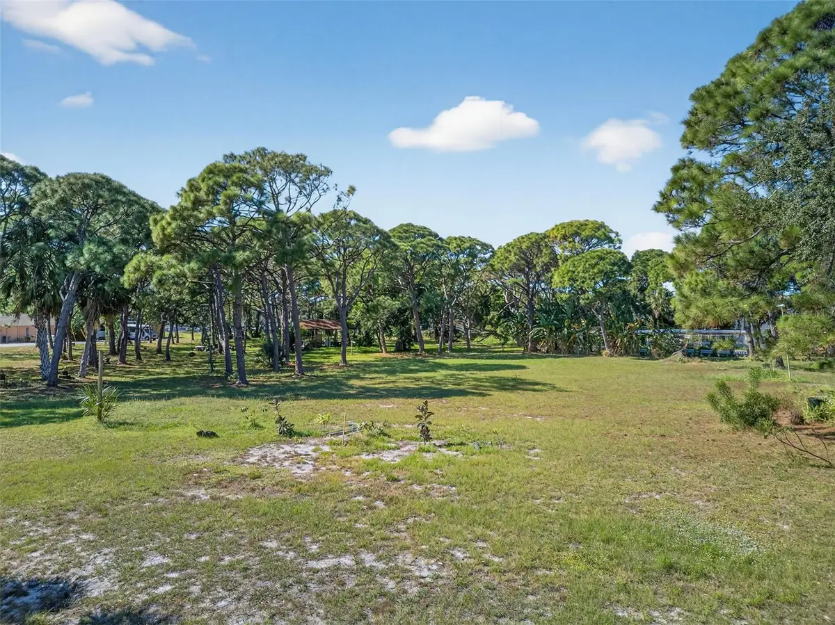 2001 62nd Avenue S, Saint Petersburg, FL 33712 - Image #1