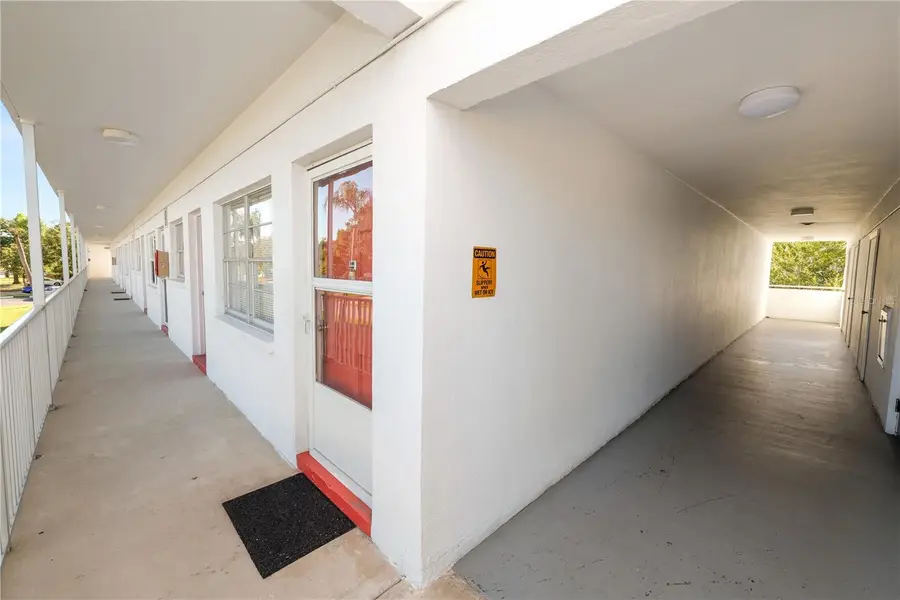 5728 N 14th Avenue N #205B, Saint Petersburg, FL 33710 - Image #3