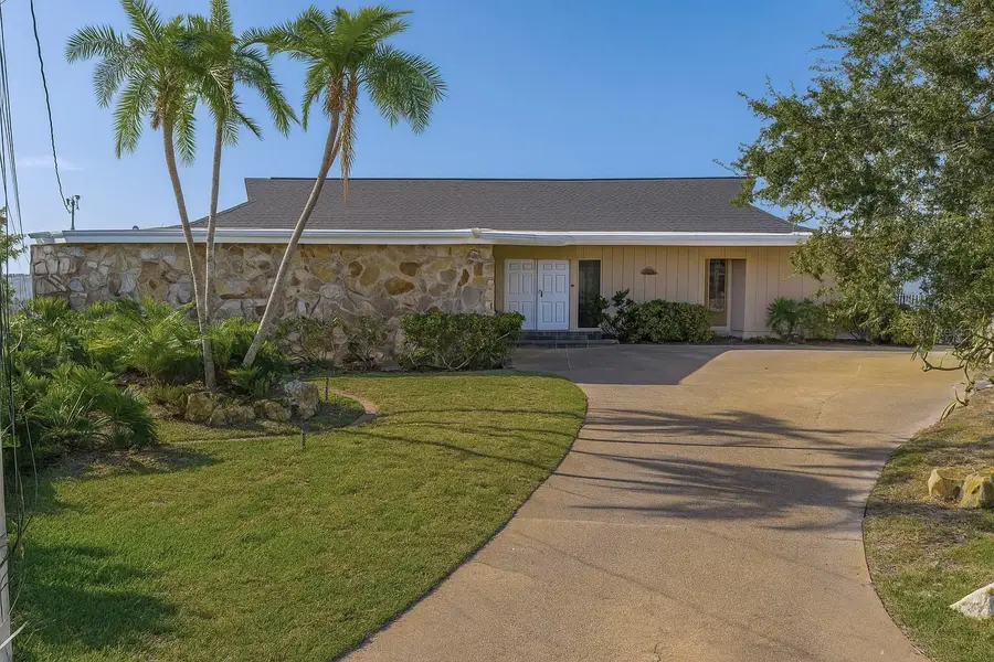 2970 68th Avenue S, Saint Petersburg, FL 33703 - Image #2